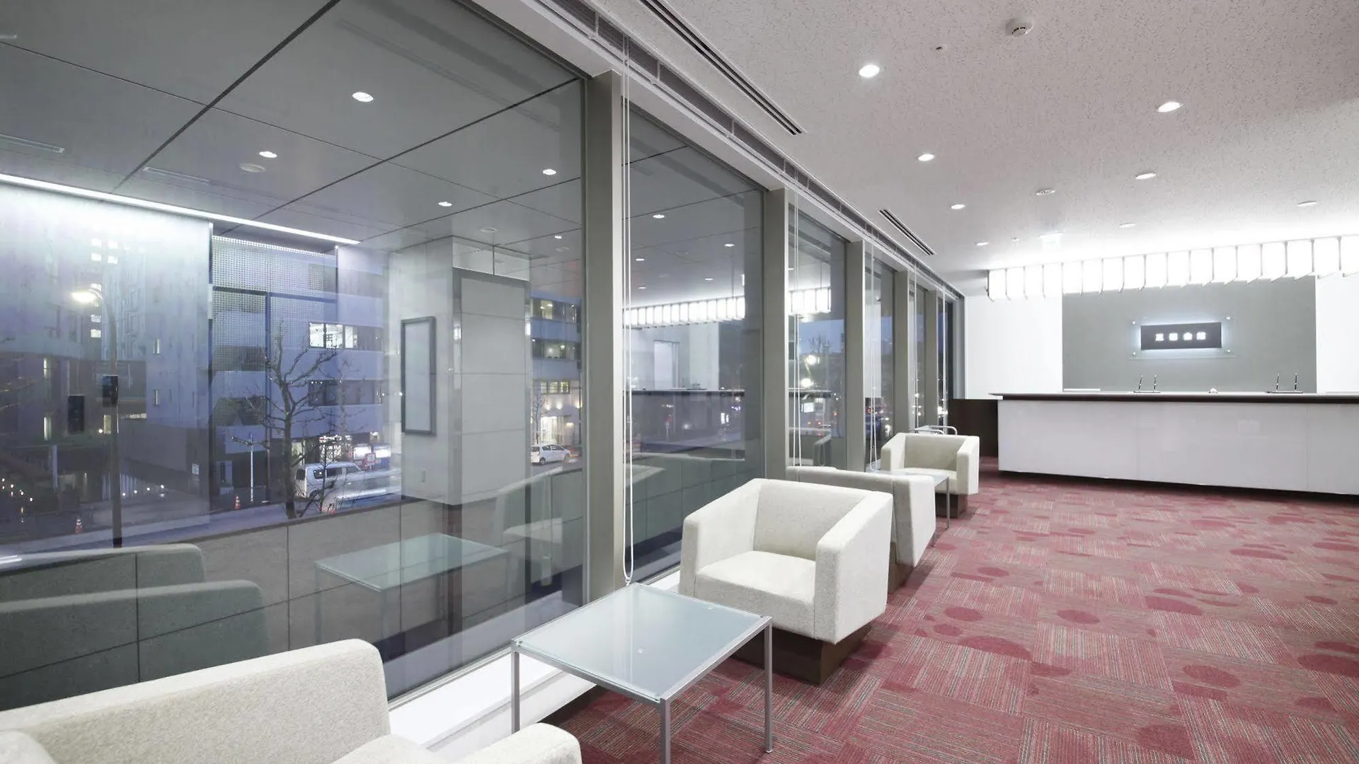 Mita Kaikan Prefektura Tokio 2*,  Japonsko