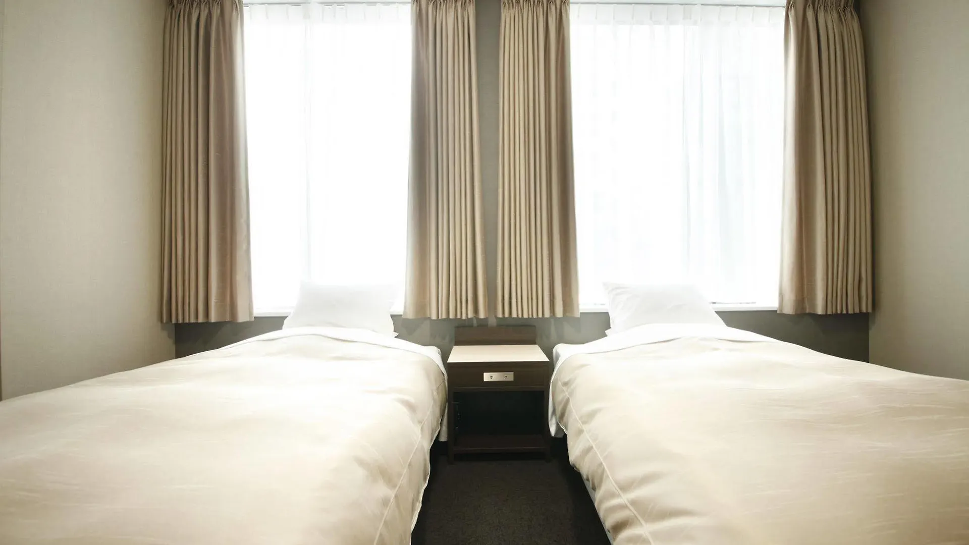 Mita Kaikan Prefektura Tokio